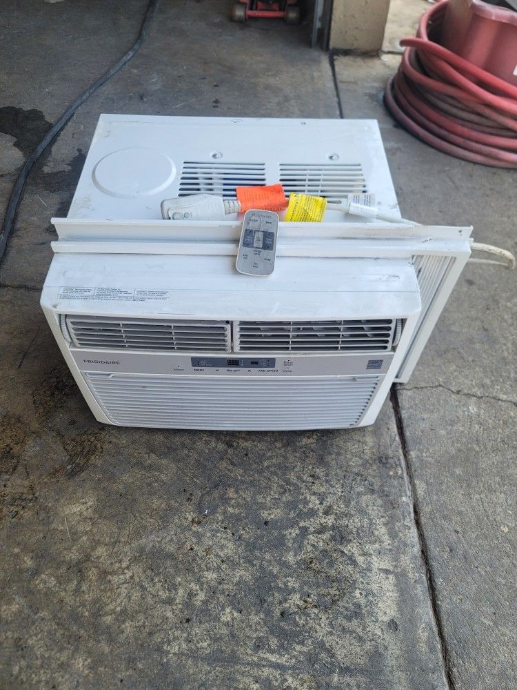 Window Air-conditioner