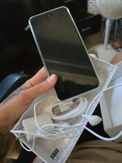 Not sure exactly what phone it is it was the wrong phone sent from Amazon