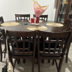 Dining Table And Hutch 