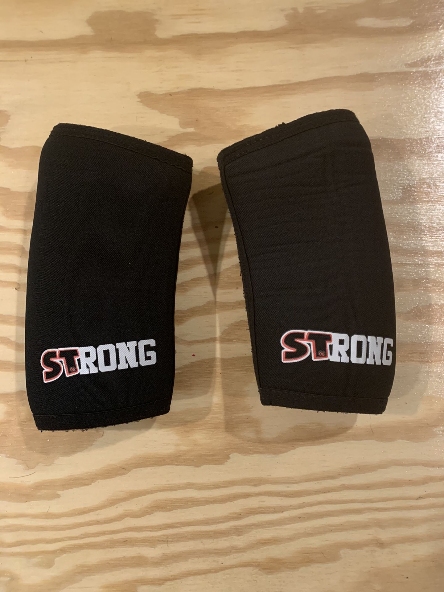 Mark Bell STrong Elbow Sleeves- size Large