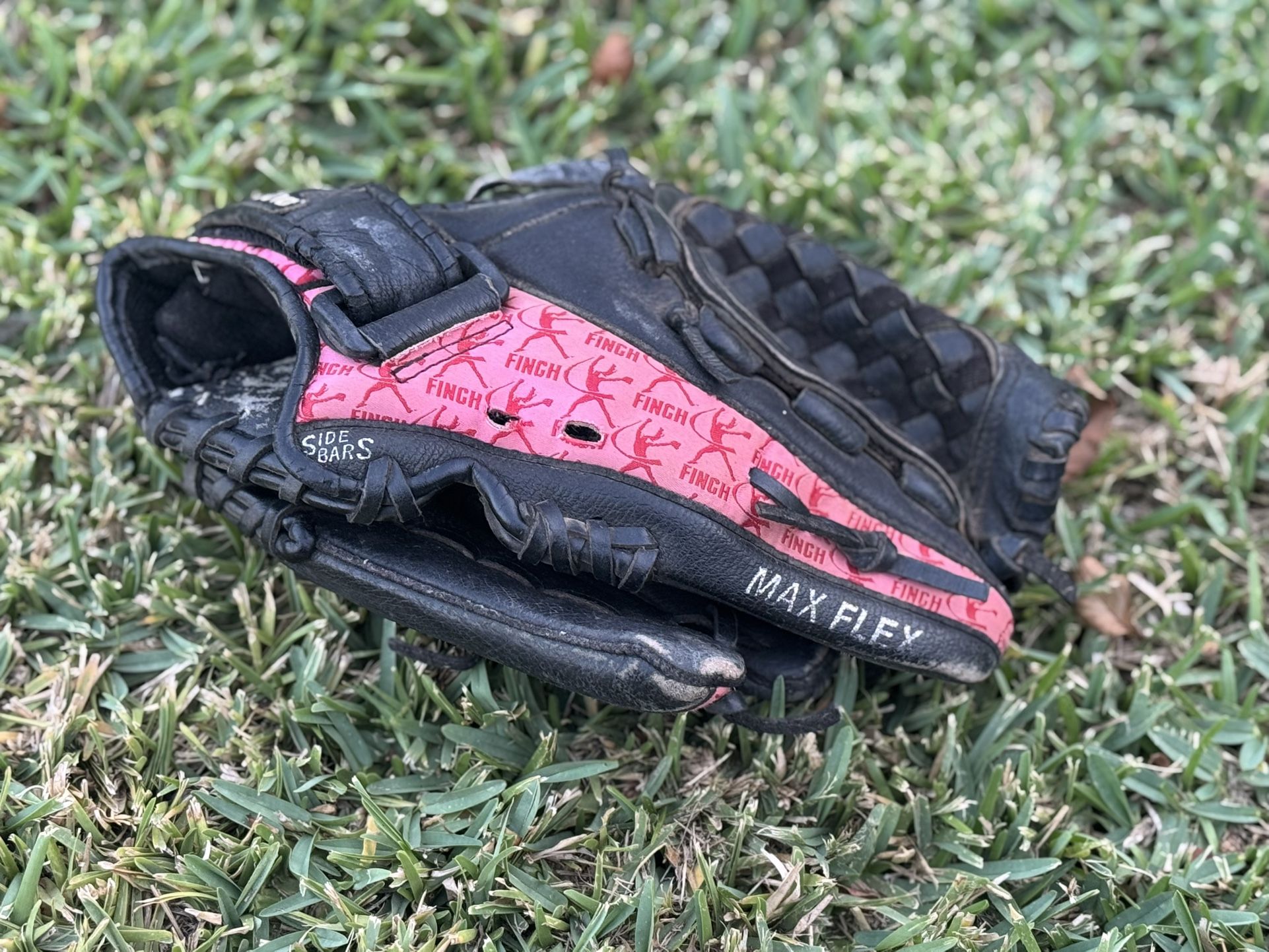 Jenny Finch  softball Glove
