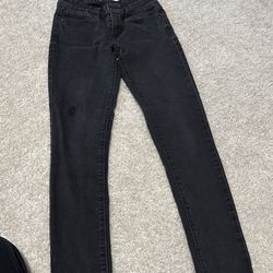Levi Skinny 25