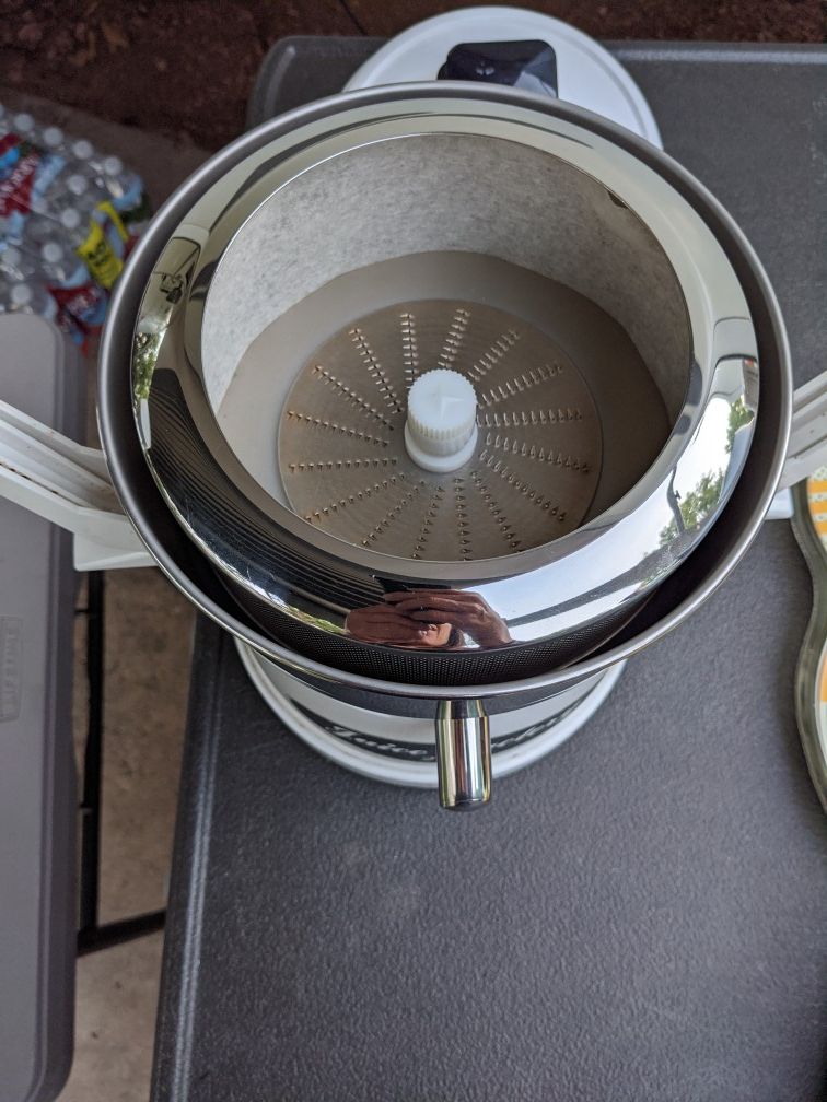 Juicer Juice factory 2000 for Sale in Scottsdale, AZ OfferUp