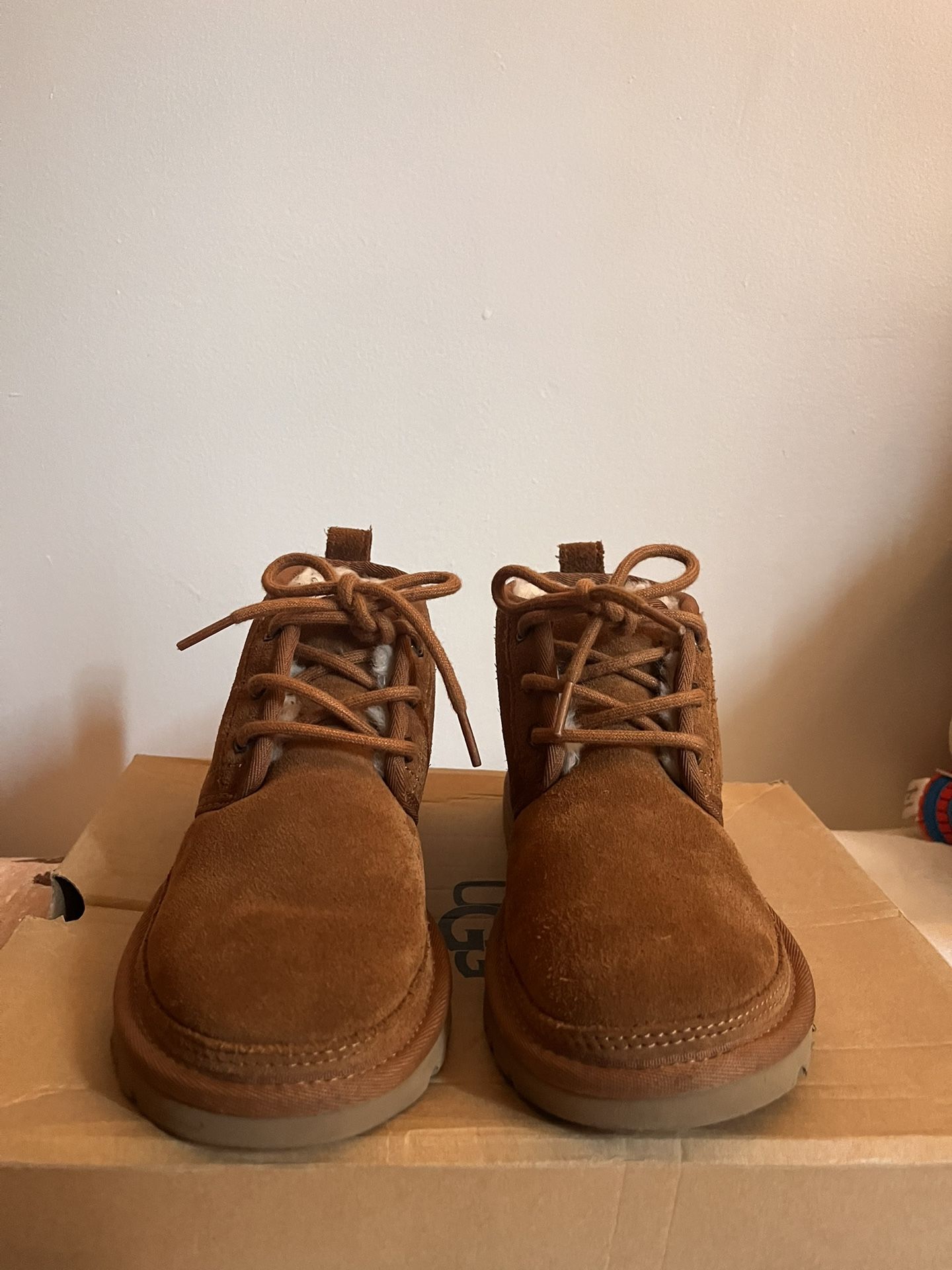 Ugg Women Boots Size 5