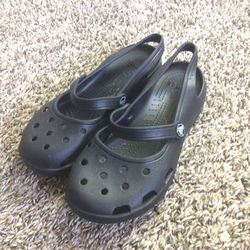 Ladies crocs cheap size 7