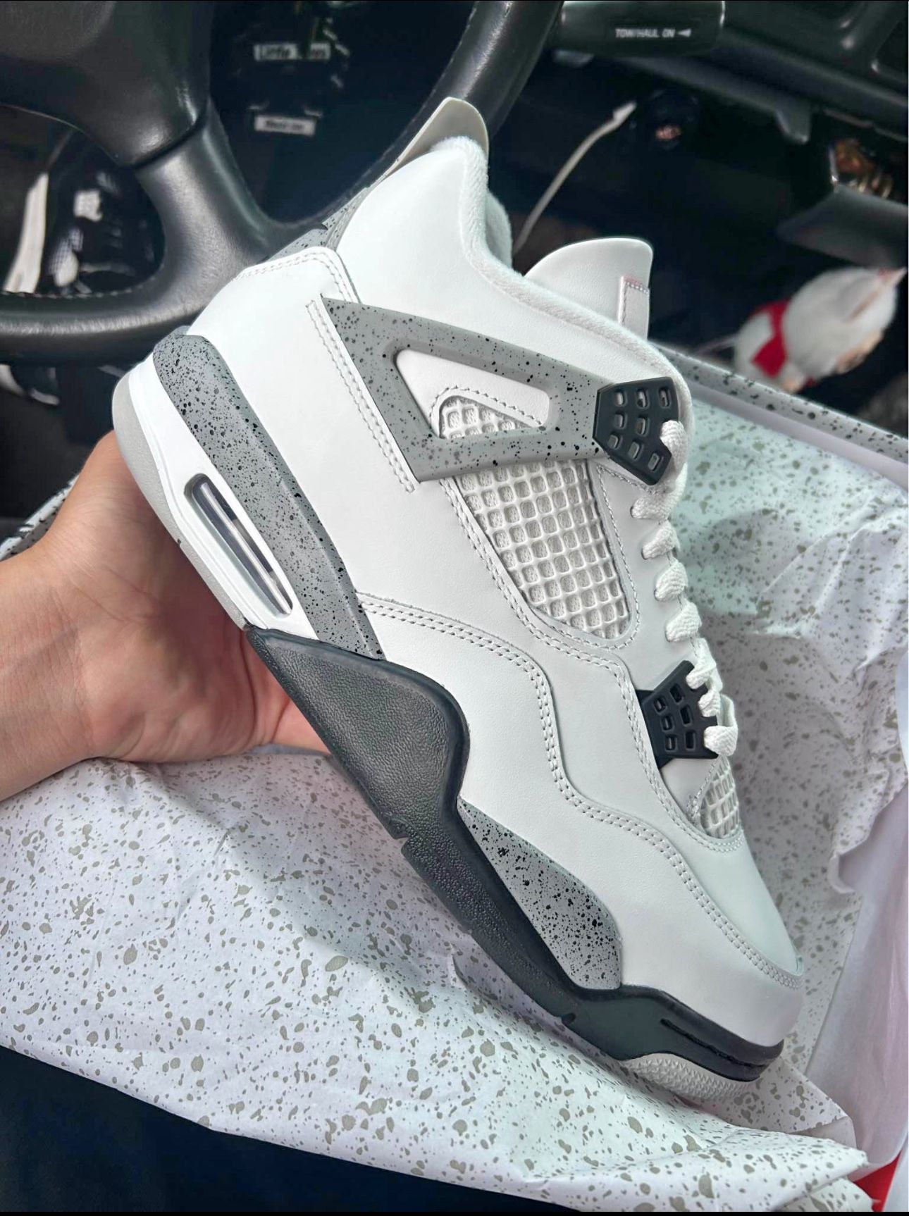 Jordan 4s 10.5