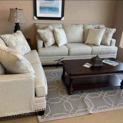 👉ClaredonSofa and Loveseat
Ashley Furniture$10 Down Payment Financing And Delivery Available 