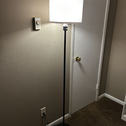 Stand Up Lamp 