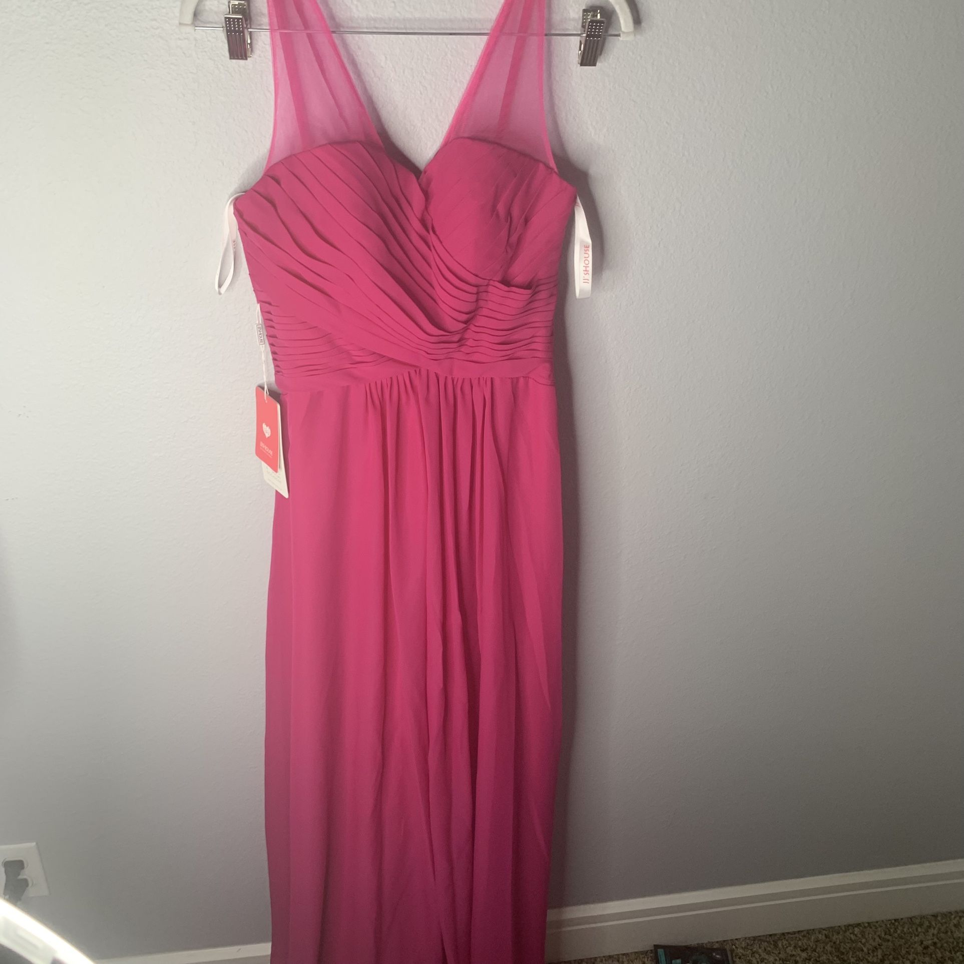 Jj house fuchsia  prom dress  size 4, bust 33.5, wiadt 