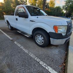 2010 Ford F-150 XL 8FT Regular Cab 2WD V8L 6 Cyclinder