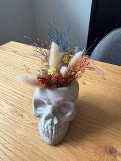 Decorative skull