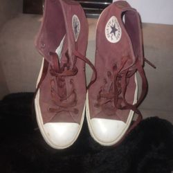 Men's Maroon High Top  Size 9.5 Converse All Stars