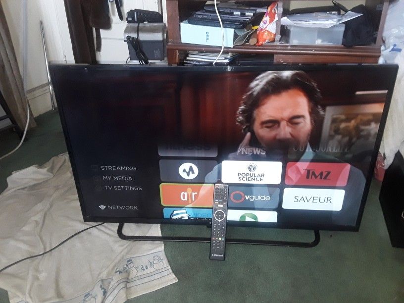 Element  Smart TV 43" Inch Class  4K Ultra HD Smart ,LED TV 2160p E4S4316H 2 HDMI Remote Control Included