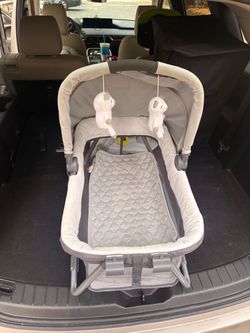 Portable Rocking Bassinet