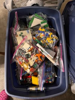 Huge tub of LEGO