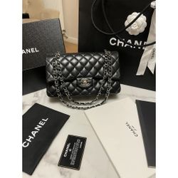 Chanel Matelasse 25 Lambskin Double Flap Double Chain Bag Gray Gold Metal Fittin