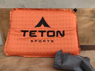 Teton Sports self-inflating seat cushion