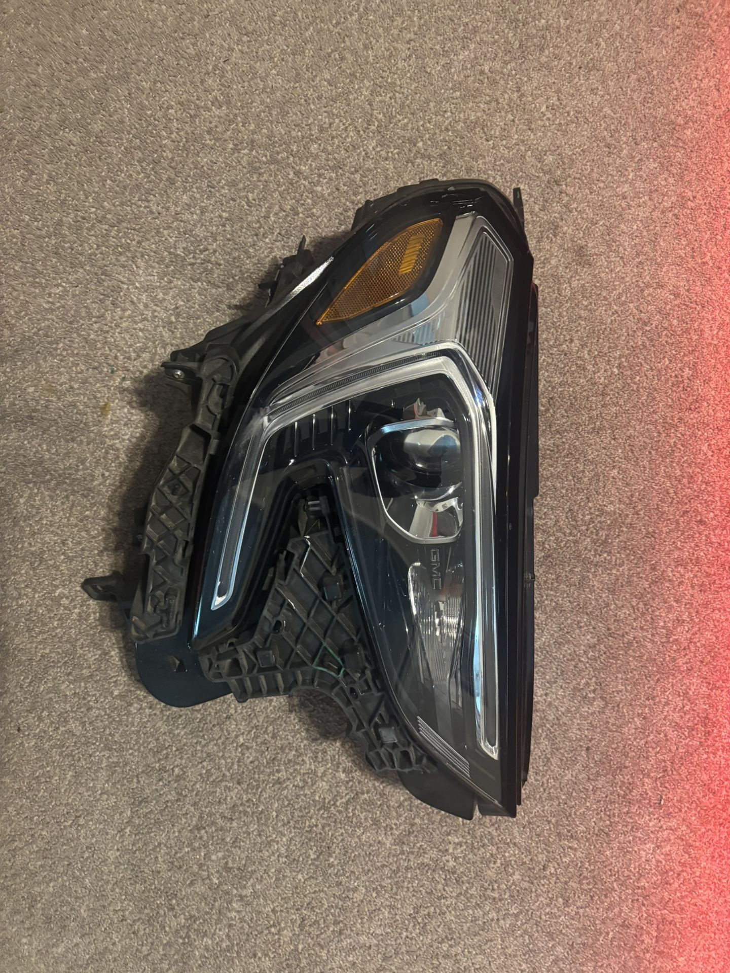 For 18-21 GMC Terrain OE Style Right Passenger Side HID Projector Headlight Lamp Fits Models with Factory HID Headlights; Direct Bolt-