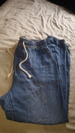 Celebrity pink Jogger Jean's