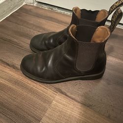 Doc Marten Chelsea Boots