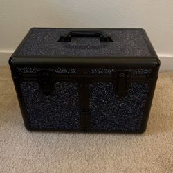 Make-Up Case 