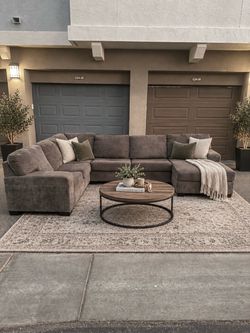 Sectional couch