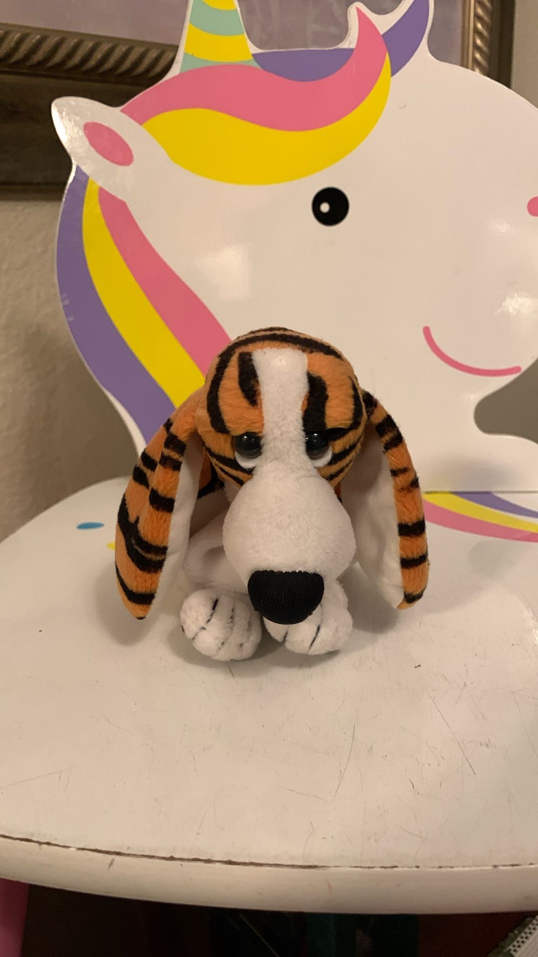 Hush Pippies Basset Hound Plush 8” L
