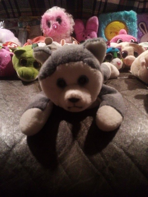 NANOOK THE HUSKY TY BEANIE BABIE