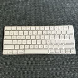 Apple Magic Keyboard A1644 Lightning