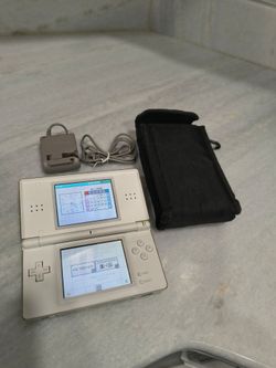 Nintendo DS Lite