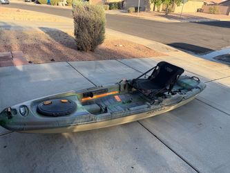 Fishing Kayak Pelican Catch 120 12’