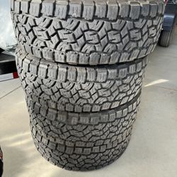 18”  34.29” Toyo Open Country All Terrains 3k miles tires