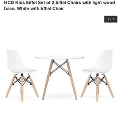 Mid Century Kids Table With 2 Chairs 