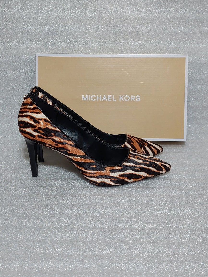 Michael Kors designer stiletto heel pumps. Size 9 women's shoes. Brand new in box 