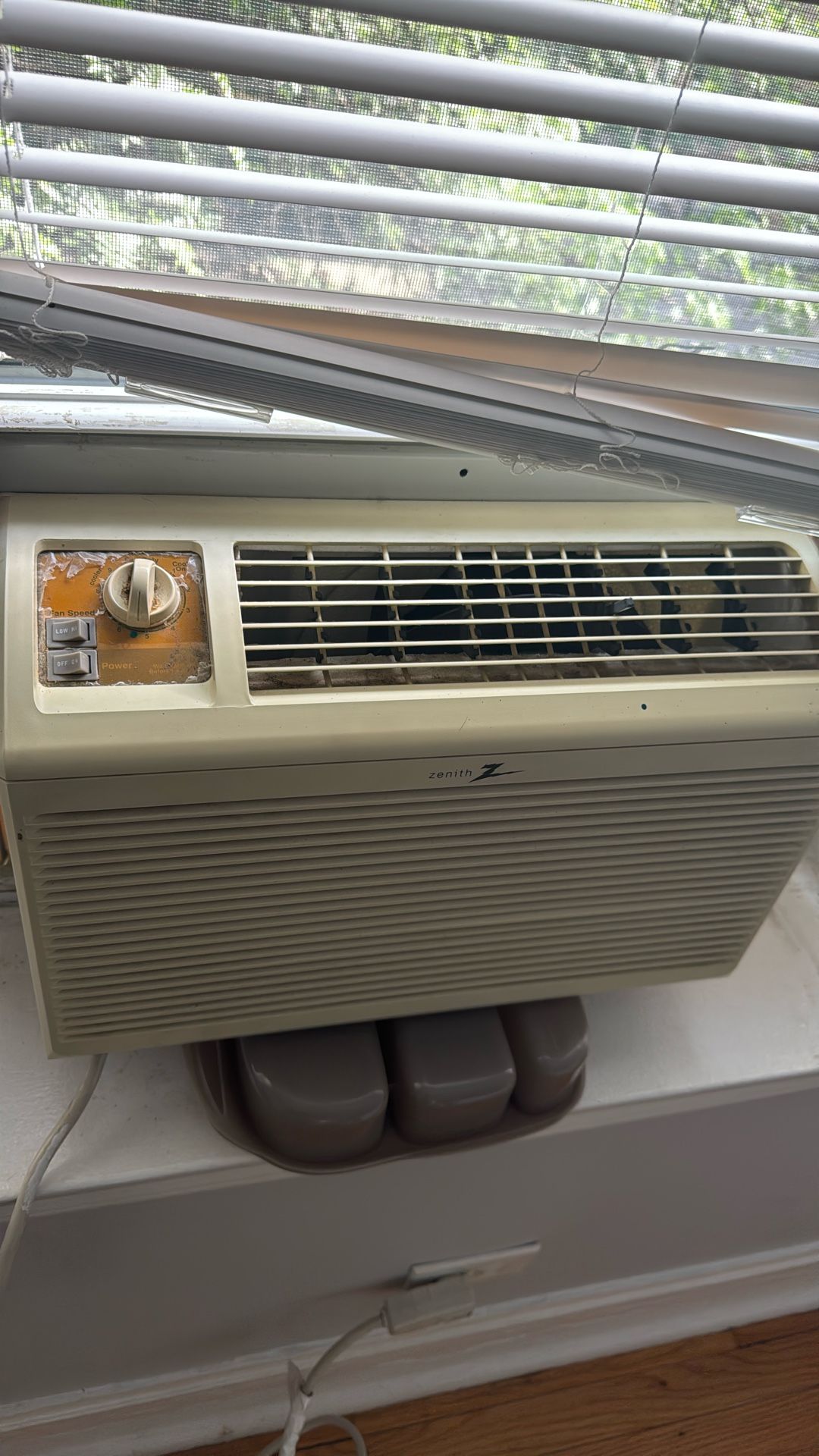 AC UNIT $30