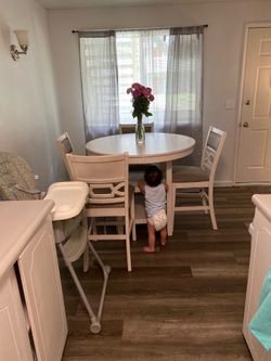 Ashley furniture dinning table