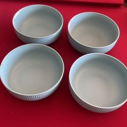 4 Threshold Stoneware Serving Bowl 