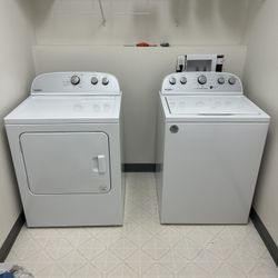 Whirlpool Washer And Dryer Set