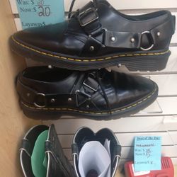 Black Shoes 