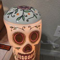 Scentsy CALAVERA WARMER 
