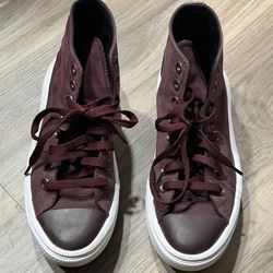 Women’s Converse All Star high top sneakers (Size 6)