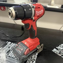 Milwaukee Drill 