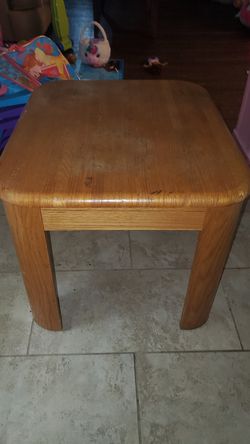 Small storage table