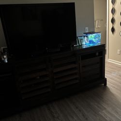 Tv Stand & tv