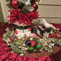 Christmas Arrangement With Lights