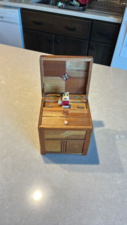 Vintage Wood Cigarette Dispenser 