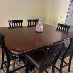 Dining Table with 6 Chairs