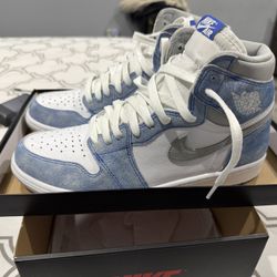 Jordan 1 Hyper Royal 10.5(negotiable)