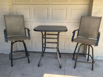 3 piece patio set w/swivel chairs