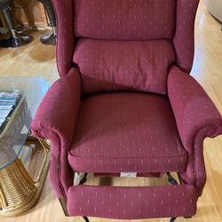 2 Wingback Recliners 